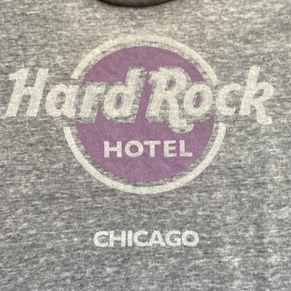 Hard Rock Hotel Chicago Gray and Purple Graphic T-Shirt Size Juniors Large - Picture 4 of 8